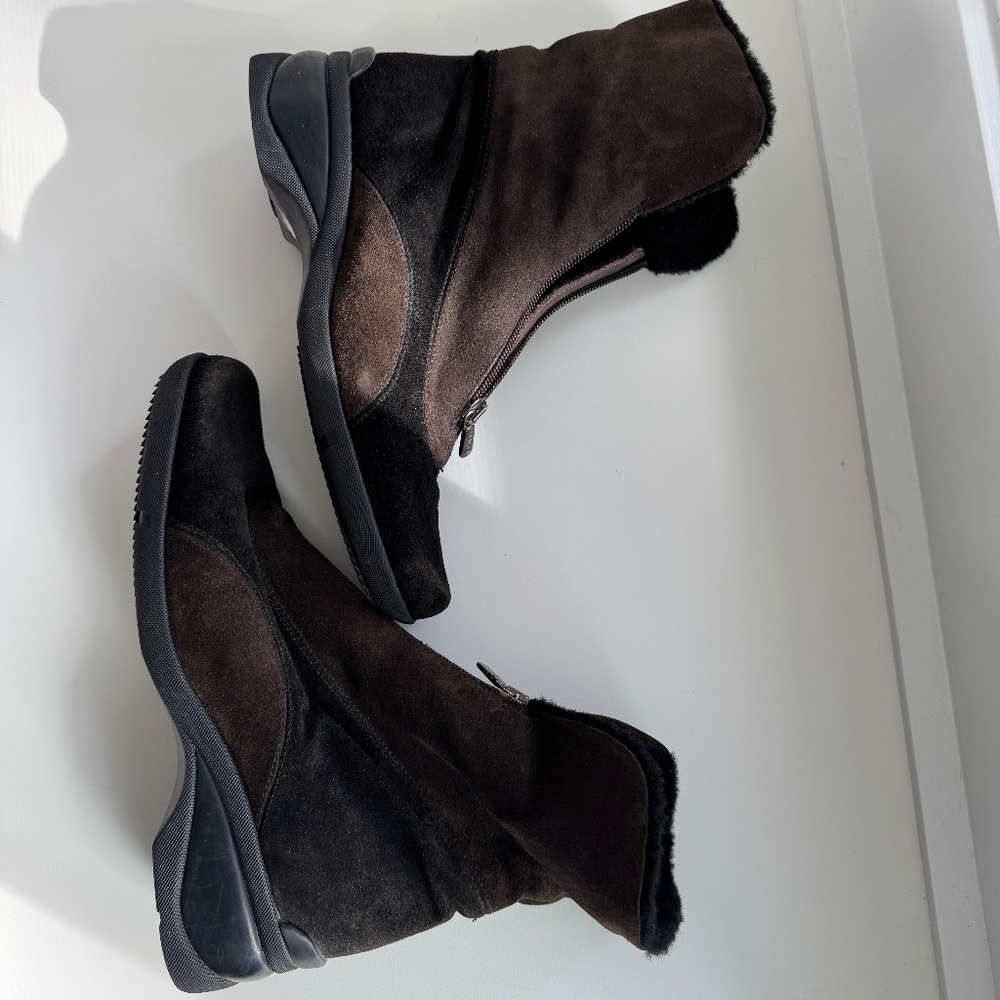 Aquatalia Black Weatherproof Boots Size 7.5M